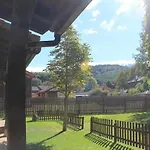 Apartamento De Valsain La Pradera de Navalhorno